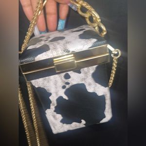 Cow print crossbody 😍